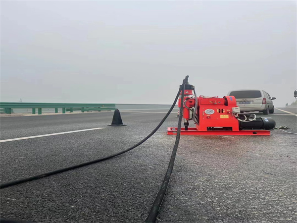 瀍河回族马路路基路面开裂下沉注浆加固灌浆